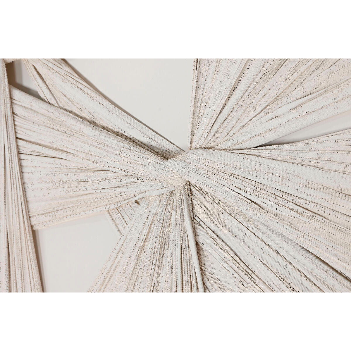 V8HE5B00DDFC89FA882F9358AEDB775D0BAR6590055P3