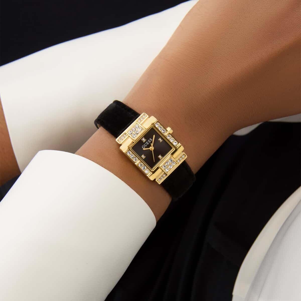 V4HD89DE551CF7E9F93E8885F97A65A524CR7469355P8