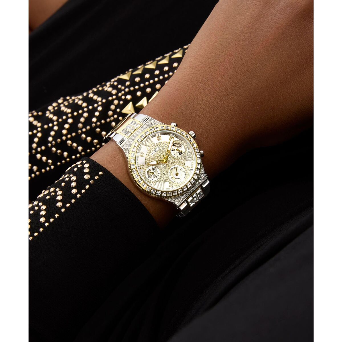 V4H74102A091E57ACAFC71FB0F2B937E80DR7469838P6