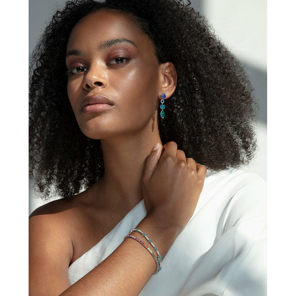 V2HA1A3FD24E25E94981A3837E5FD25B082R6835983P2