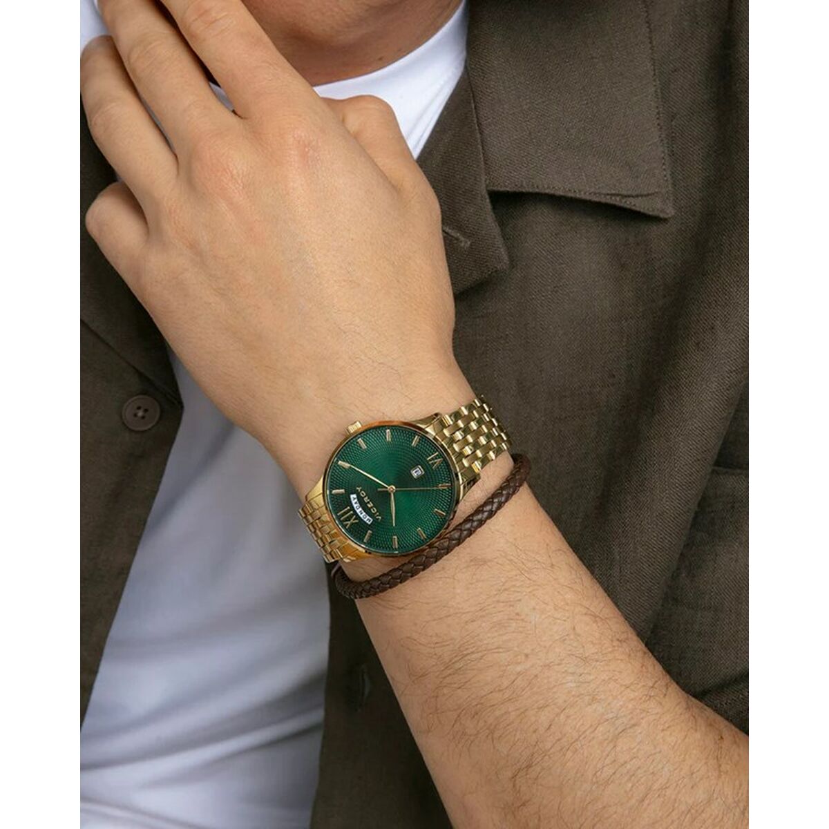 V2H8DC319FDD1143806D45C03BDC2660358R6733210P3