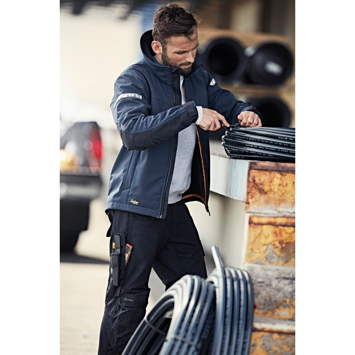 V3H1E00F9E46E72AFE7EA8E7BE12BD1207BR6675019P2