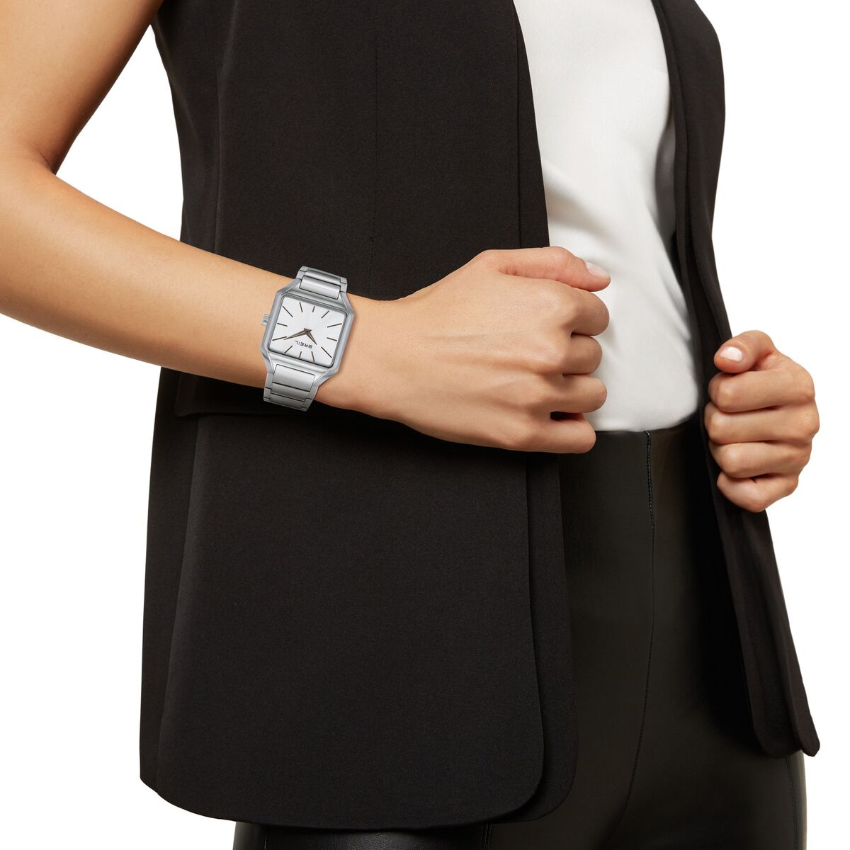 V6HD9AEF70037C44EE2B0DB2121B024155BR4358195P4