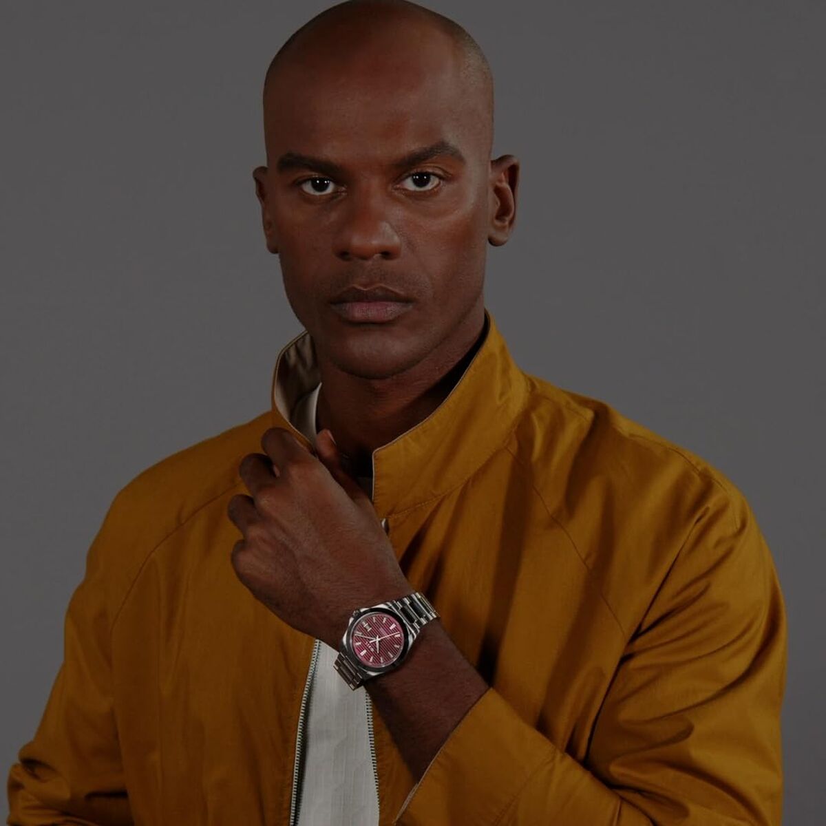 V2HBAA304461689129AD43D9F6F6AC930FFR7413976P6