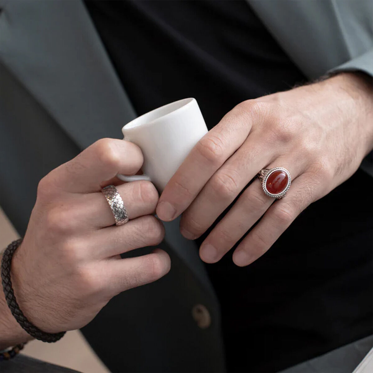 V5H009EFDB94932252178C5109832841BFFR5809531P4