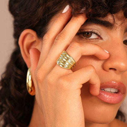 V5H37FBCFF567FC044DB278ACD849419477R6186394P3