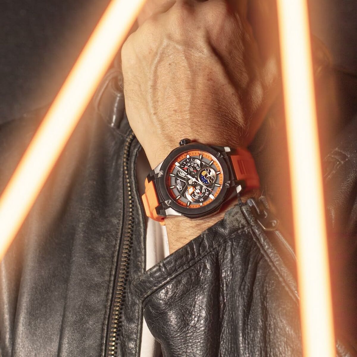 V5HA98929F1DBAC7D29FD7AA70E59E9A004R7198672P2