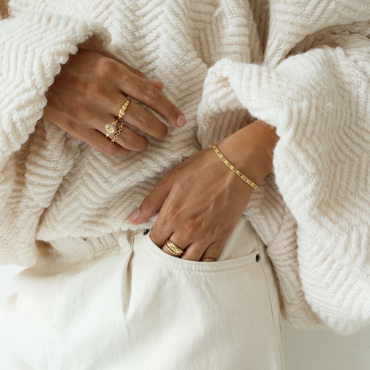 V5H0F7BCD5D6DEE621D705C316970E0C01DR5776137P6